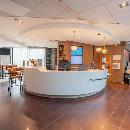 Novotel Suites Paris Issy Les Moulineaux-3